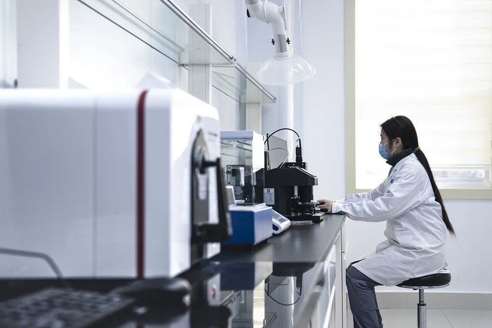 Laboratorium Shinmade berhasil melewati tinjauan pengawasan CNAS
